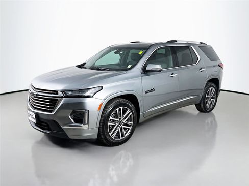 Used 2023 Chevrolet Traverse High Country image 5