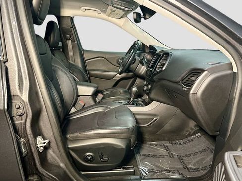 Used 2020 Jeep Cherokee Limited image 27