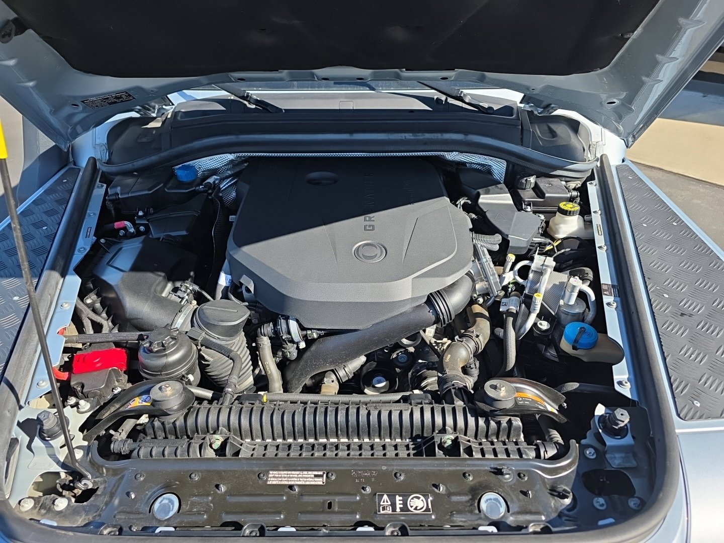 Used 2024 INEOS Grenadier Station Wagon AWD/4WD image 21
