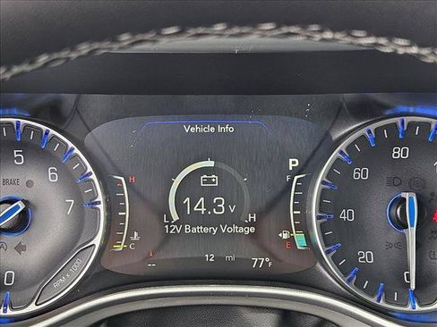New 2027 Chrysler Pacifica Select FWD image 10