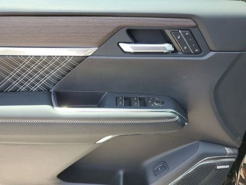 New 2026 GMC Acadia Denali w/ Super Cruise Package FWD image 17