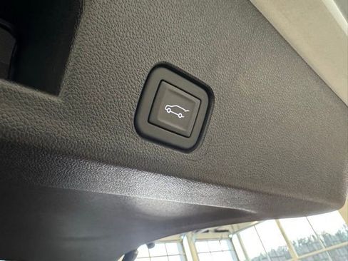 Used 2025 Chevrolet Traverse High Country w/ LPO, Floor Liner Package image 43