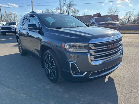 Used 2020 GMC Acadia SLT w/ Premium Package image 7