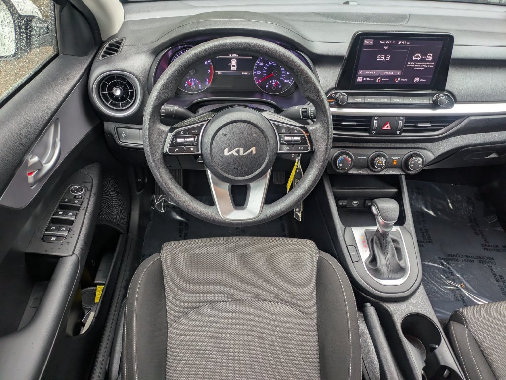 Used 2024 Kia Forte LXS FWD image 14
