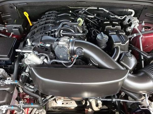 Used 2025 Dodge Durango GT AWD/4WD image 25