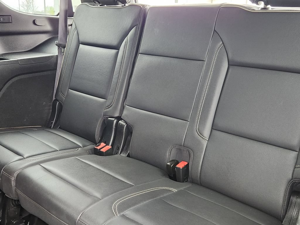 Used 2024 GMC Yukon SLT AWD/4WD image 15