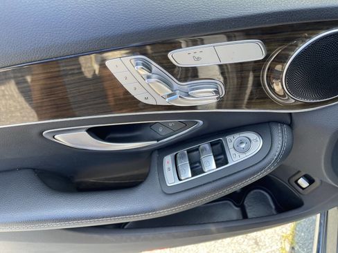 Used 2019 Mercedes-Benz C 300 4MATIC Sedan image 25
