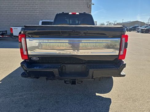 Used 2025 Ford F350 Platinum w/ Platinum Plus Package image 4
