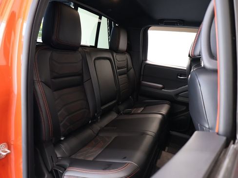 Used 2025 Nissan Frontier PRO-4X w/ Pro Premium Package AWD/4WD image 27