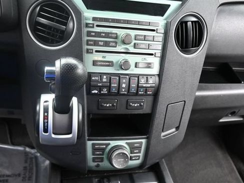 Used 2011 Honda Pilot Touring image 15