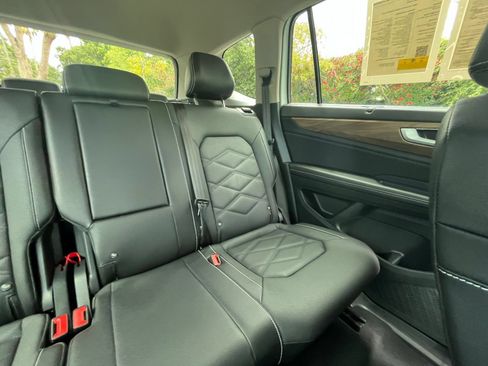 Used 2026 Volkswagen Atlas SE FWD image 39