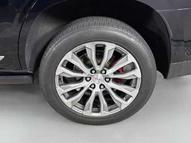 Used 2021 GMC Yukon Denali w/ Denali Ultimate Package AWD/4WD image 39