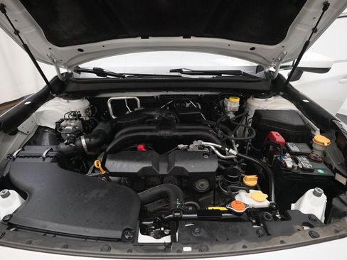 Used 2018 Subaru Outback 2.5i Premium image 3