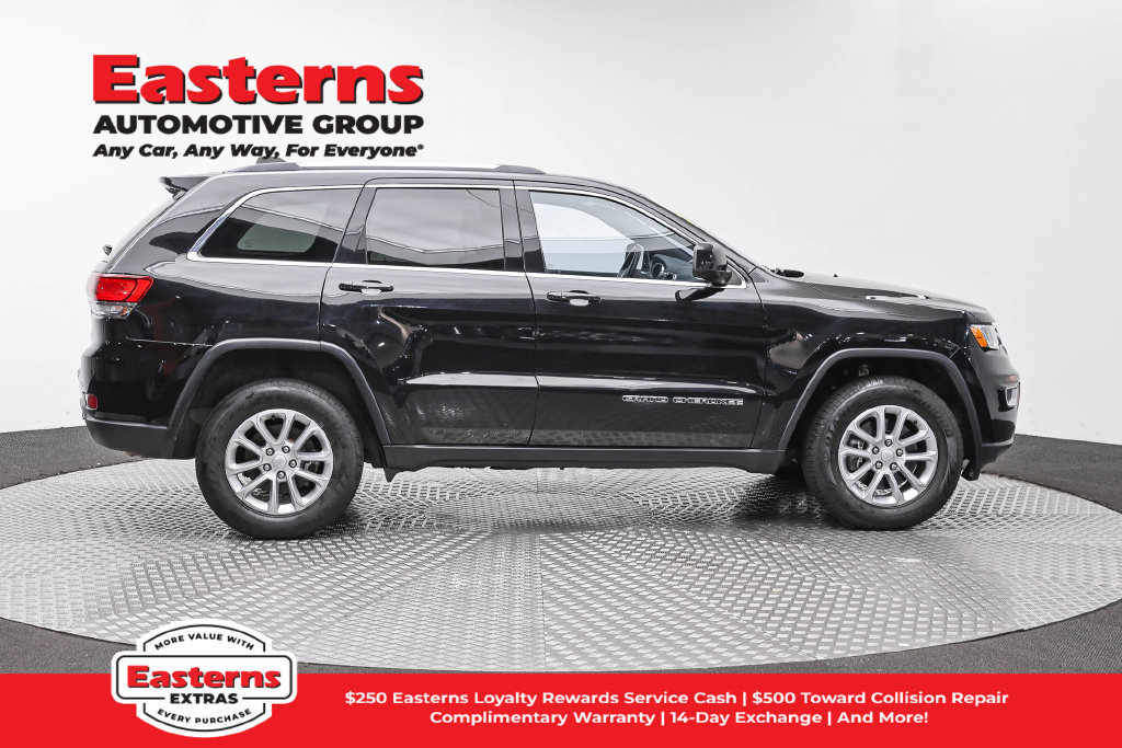 Used 2021 Jeep Grand Cherokee Laredo AWD/4WD image 5