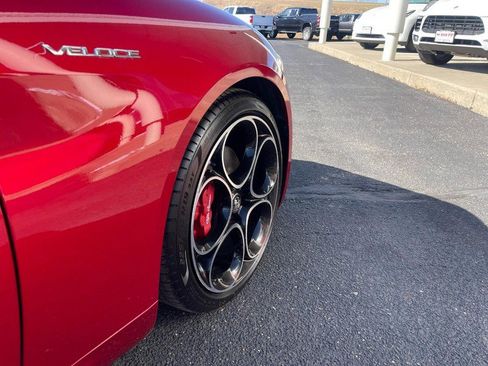 Used 2022 Alfa Romeo Giulia Veloce image 4