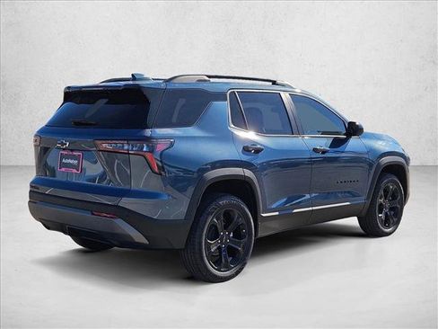 New 2026 Chevrolet Equinox LT w/ Midnight Edition FWD image 2