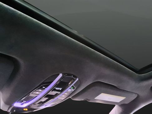 Used 2023 Porsche Cayenne Turbo image 23