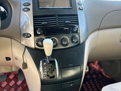 Used 2009 Toyota Sienna CE image 18