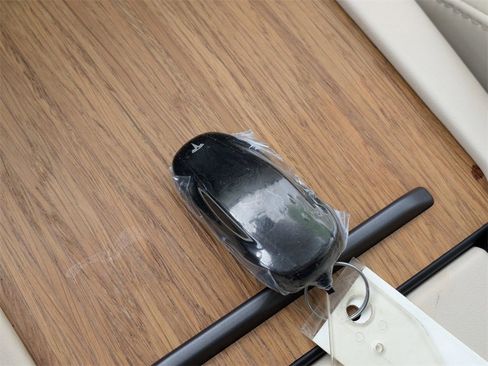 Used 2019 Tesla Model S 100D image 27