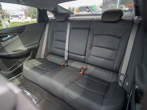 Used 2021 Chevrolet Malibu LT image 27