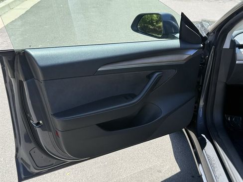Used 2023 Tesla Model 3 Standard Range RWD image 15