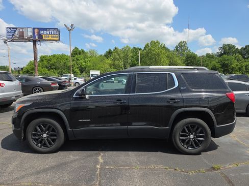 Used 2018 GMC Acadia SLT AWD/4WD image 2