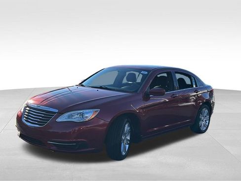 Used 2012 Chrysler 200 Touring image 3