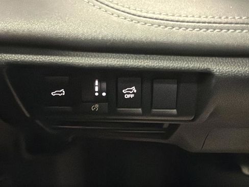 Used 2023 Subaru Outback Touring XT image 30