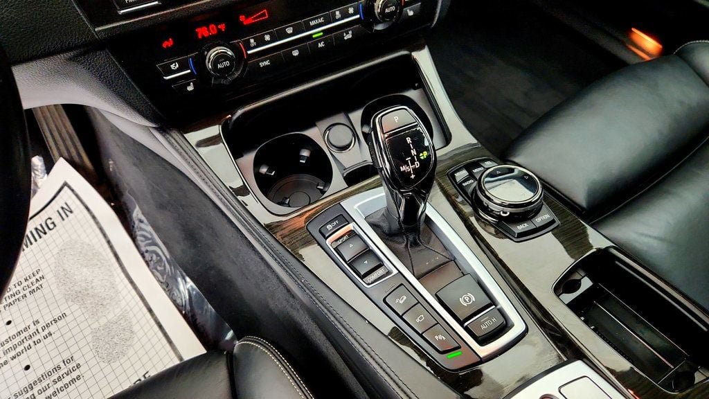 Used 2016 BMW 550i xDrive Sedan AWD/4WD image 17