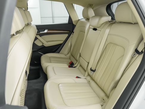 Certified 2023 Audi Q5 2.0T Premium w/ Convenience Package image 22