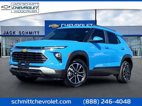Used 2024 Chevrolet TrailBlazer LT w/ Convenience Package AWD/4WD image 1