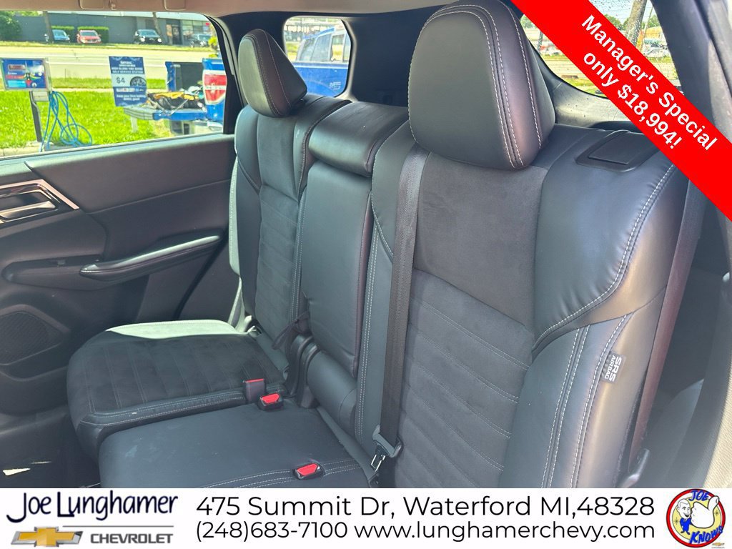 Used 2023 Mitsubishi Outlander SE FWD image 11