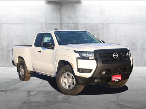 New 2026 Nissan Frontier S image 2