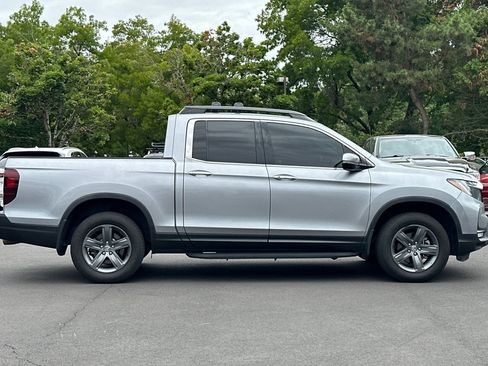 Used 2022 Honda Ridgeline RTL-E image 3