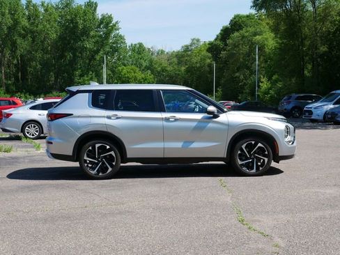 Used 2024 Mitsubishi Outlander SE AWD/4WD image 6