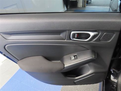 Used 2023 Honda Civic EX image 30