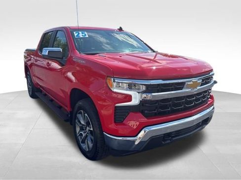 Used 2025 Chevrolet Silverado 1500 LT image 7