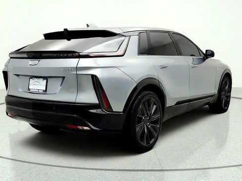 Used 2024 Cadillac Lyriq Sport AWD/4WD image 5