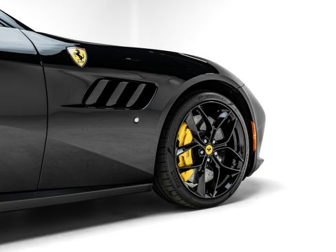 Used 2018 Ferrari GTC4Lusso T RWD image 15