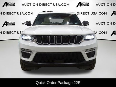 Used 2024 Jeep Grand Cherokee Limited image 3