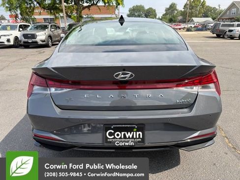 Used 2023 Hyundai Elantra Limited FWD image 6