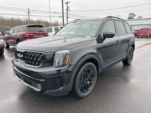 Used 2024 Kia Telluride SX X-Line image 3