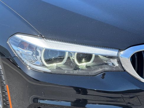 Used 2019 BMW 530e RWD image 10
