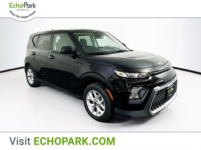 Used 2022 Kia Soul LX w/ Technology Package