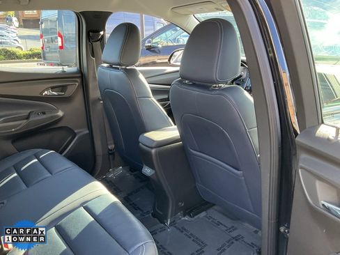 Used 2022 Chevrolet Bolt EUV LT w/ Convenience Package image 46