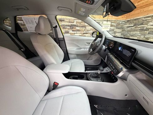 Used 2024 Hyundai Kona SEL image 14