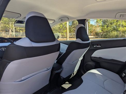 Certified 2020 Toyota Prius LE image 22