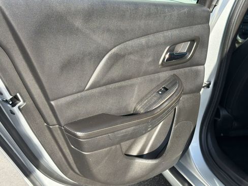 Used 2014 Chevrolet Malibu LT FWD image 32