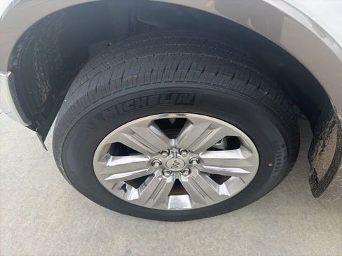 Used 2018 Ford F150 King Ranch w/ Equipment Group 601A Luxury image 5