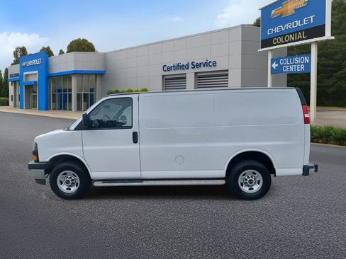 Used 2024 GMC Savana 2500 w/ Driver Convenience Package RWD image 6